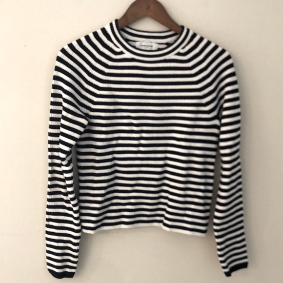 Banana Republic Factory Navy & White Knit sweater chunky stretchy preppy SZ Med - Picture 1 of 10